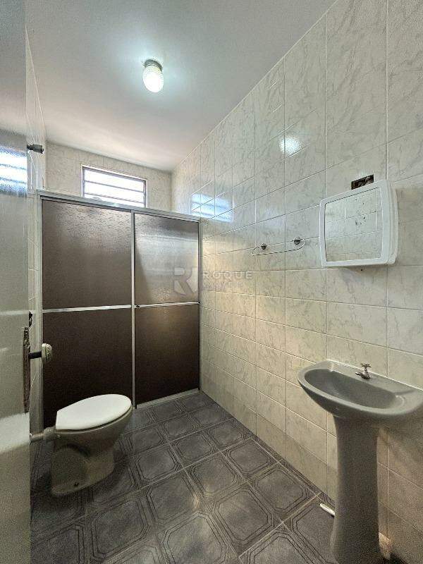 Casa Residencial para aluguel no bairro Jardim Morro Branco: WC social