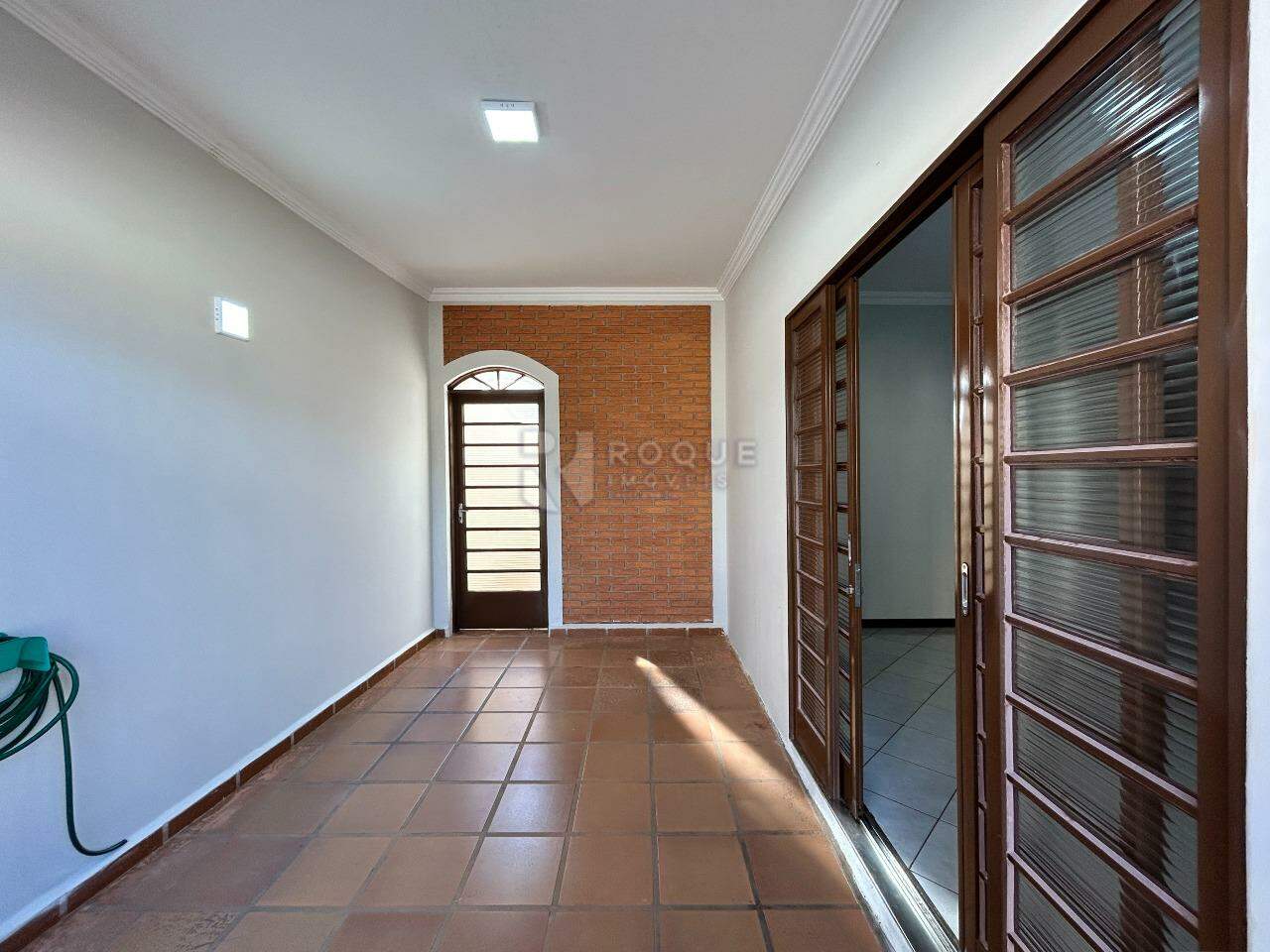 Casa Residencial para aluguel no bairro Jardim Piratininga: Garagem 
