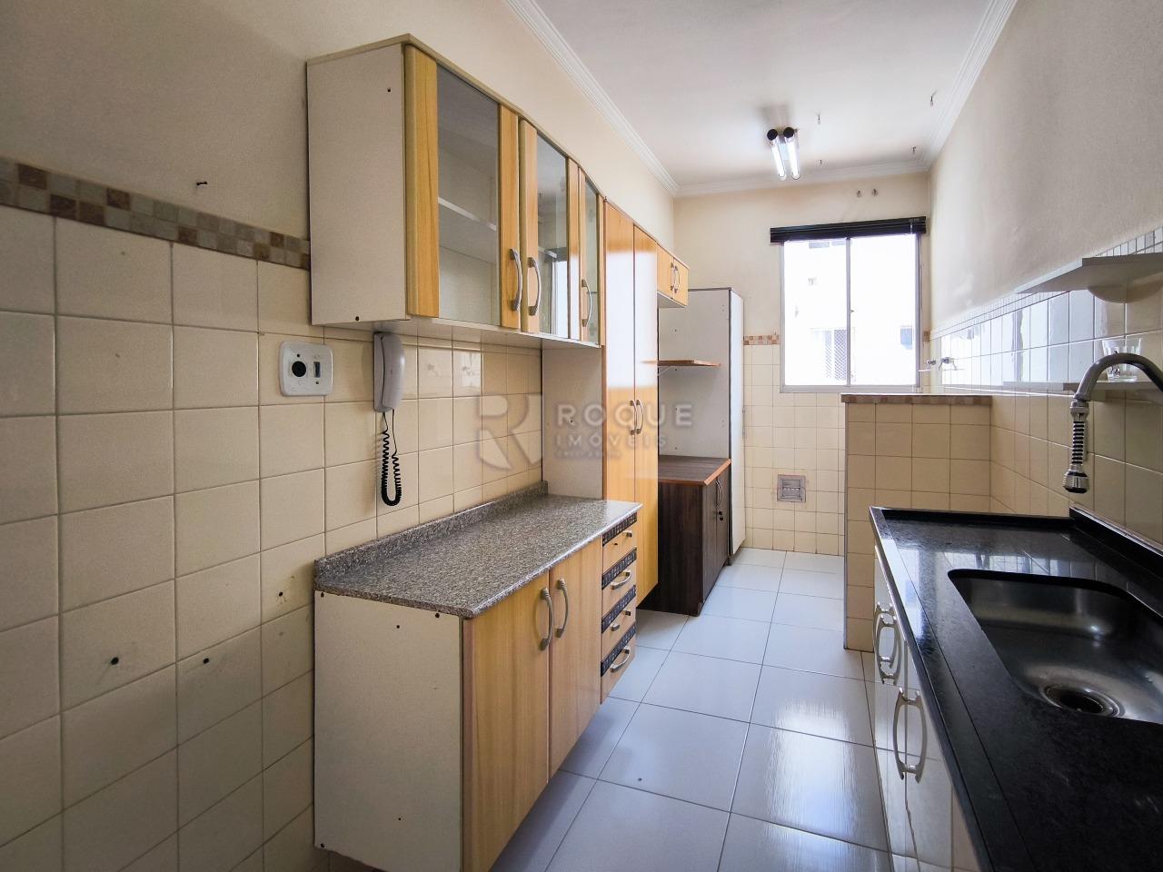 Apartamento à venda no bairro Vila Claudia: COZINHA