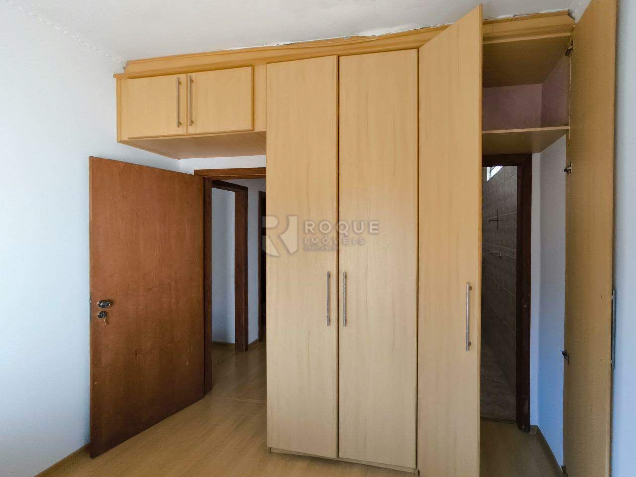 Casa Residencial à venda no bairro Vila Claudia: SUÍTE