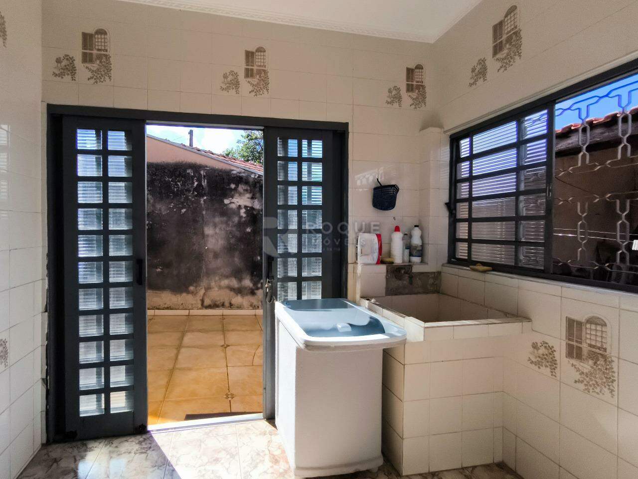 Casa Residencial à venda no bairro Vila Claudia: LAVANDERIA