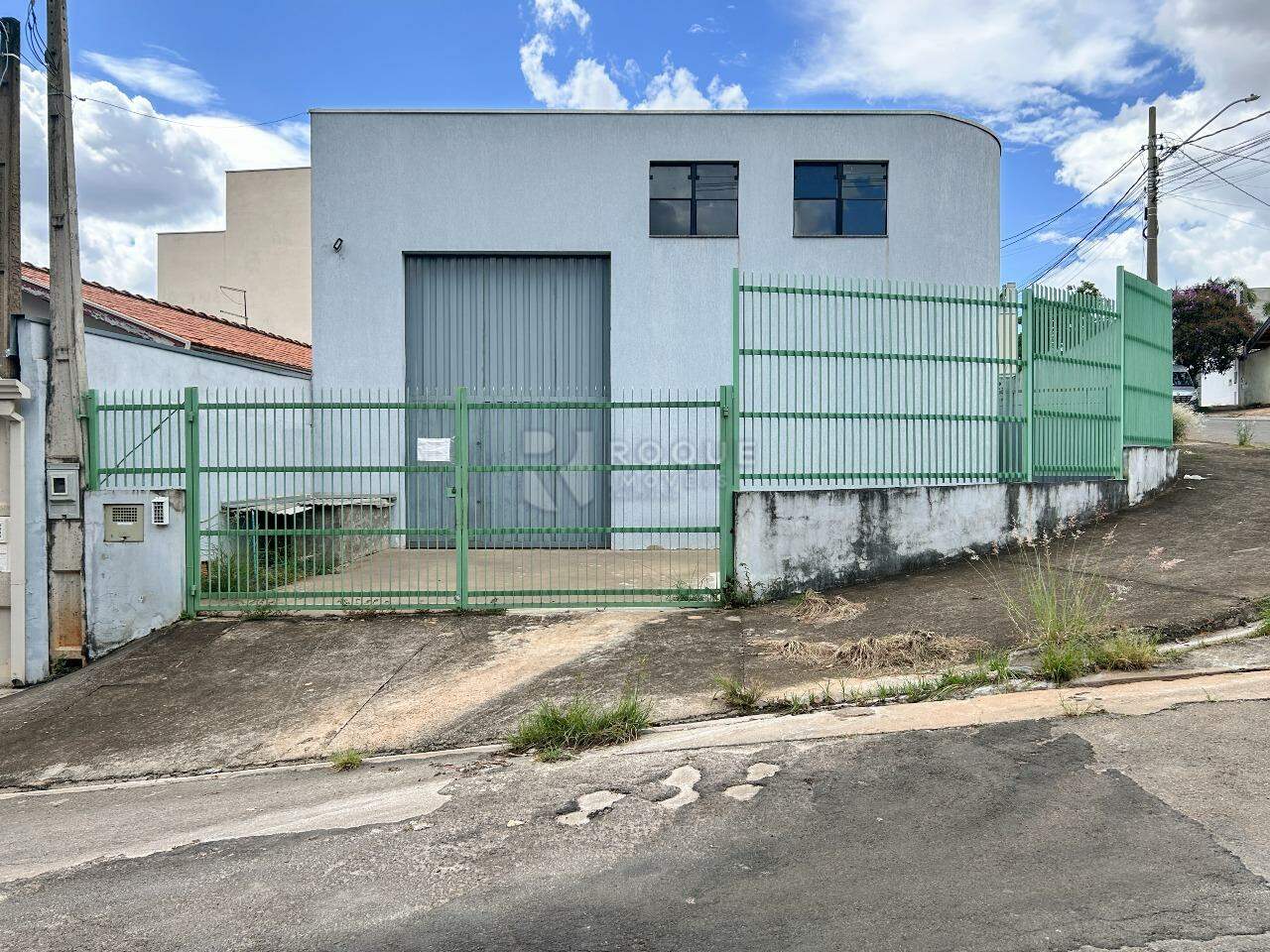 Barracão/Galpão para aluguel no bairro Residencial Palmeira Real: Fachada 