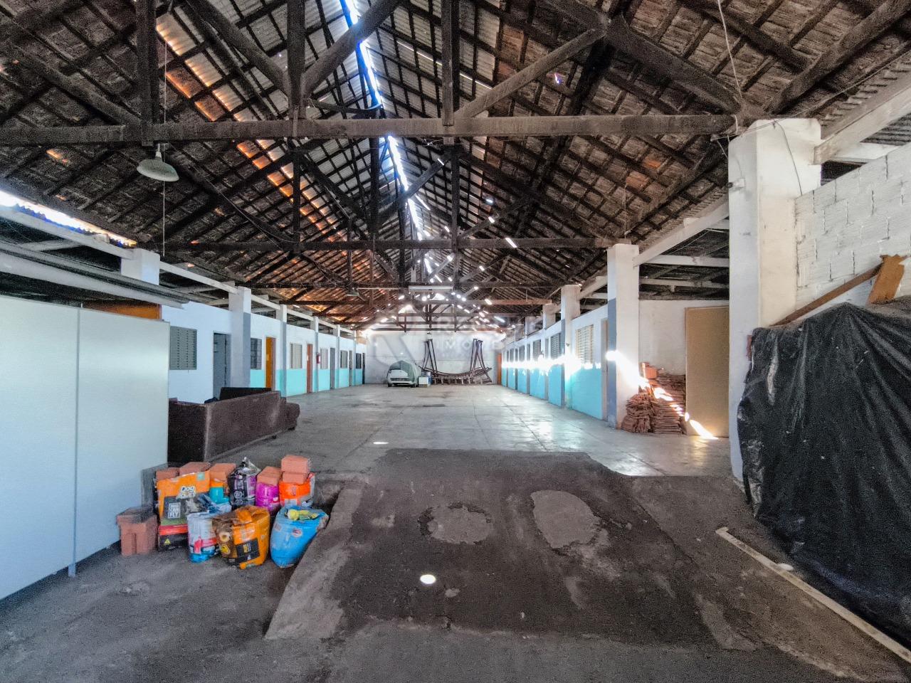 Barracão/Galpão à venda no bairro Centro: GALPÃO