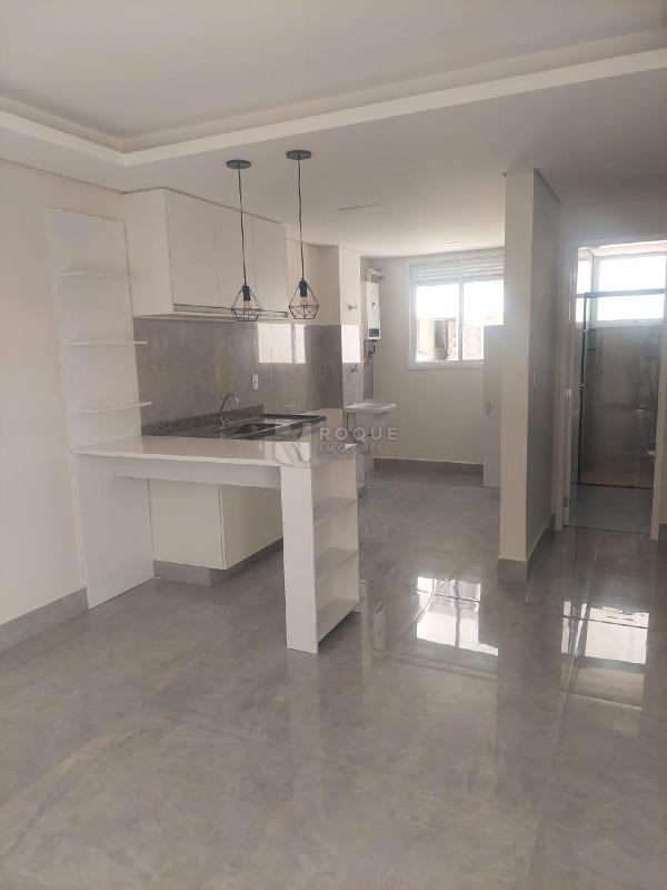 Apartamento à venda no bairro Jardim Trevo: Sala e Cozinha