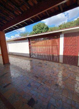 Casa Residencial à venda no bairro Jardim Santo André: Garagem