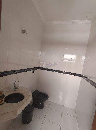 Casa Residencial à venda no bairro Jardim Santo André: Lavabo