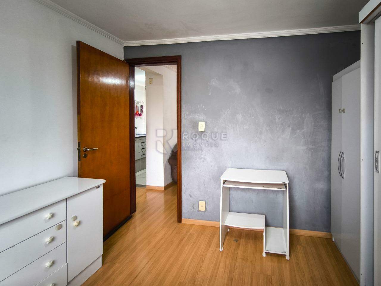 Apartamento à venda no bairro Jardim Olga Veroni: DORMITÓRIO 1