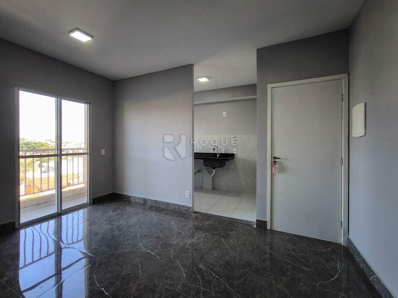 Apartamento à venda no bairro Parque Hippolyto: SALA DE ESTAR