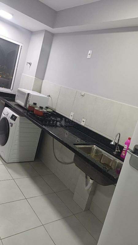 Apartamento à venda no bairro Parque Hippolyto: 