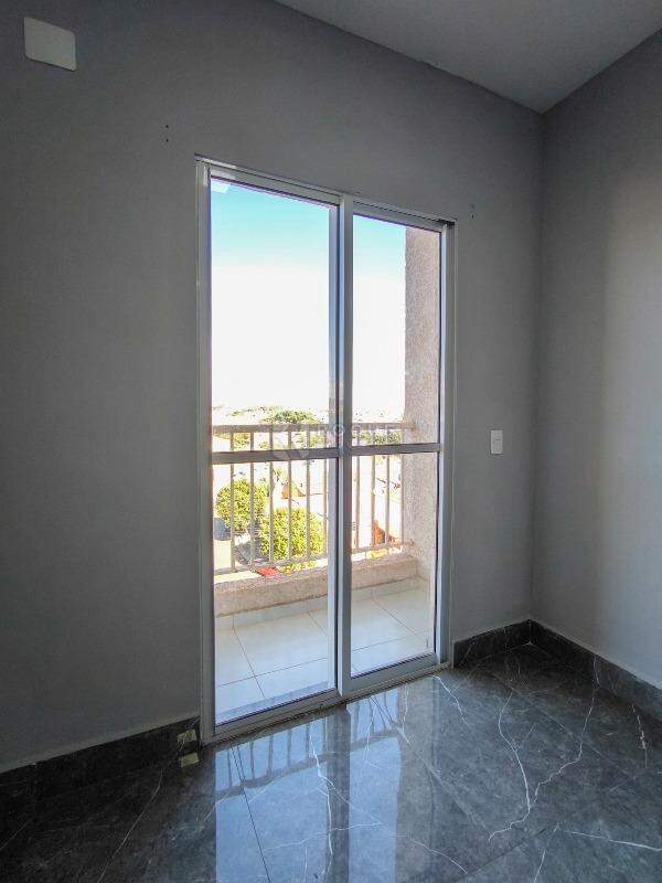Apartamento à venda no bairro Parque Hippolyto: SACADA