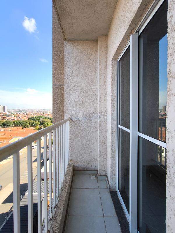 Apartamento à venda no bairro Parque Hippolyto: SACADA