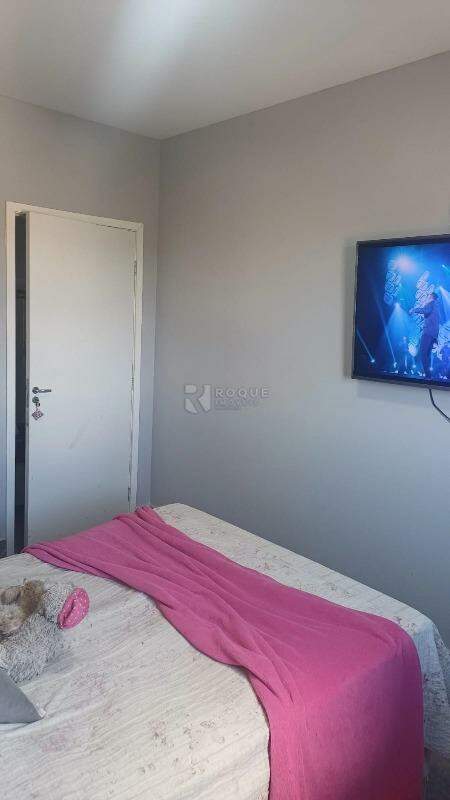 Apartamento à venda no bairro Parque Hippolyto: 