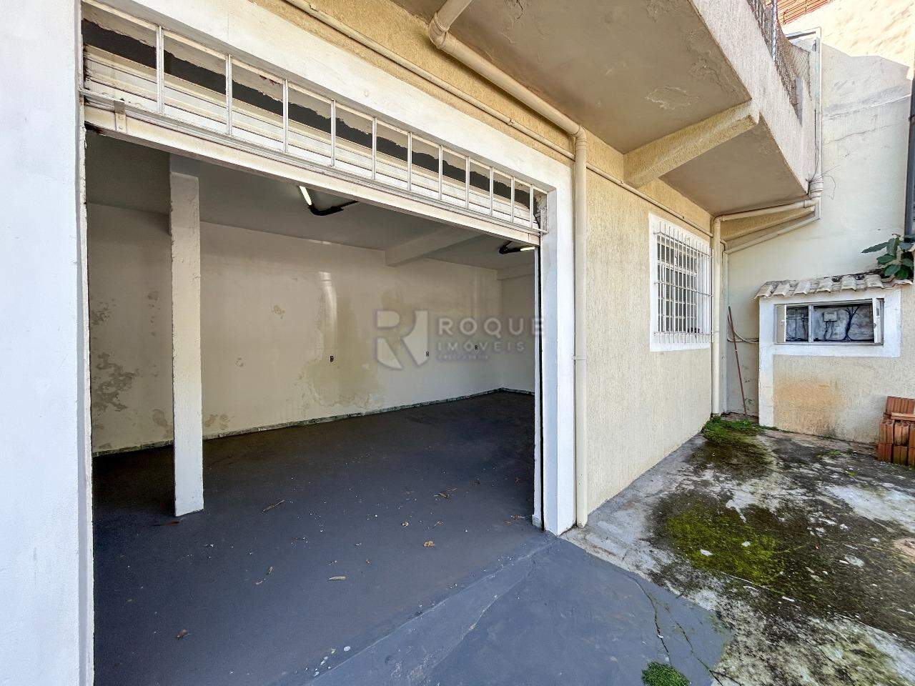Casa Residencial para aluguel no bairro Jardim São Pedro: Garagem