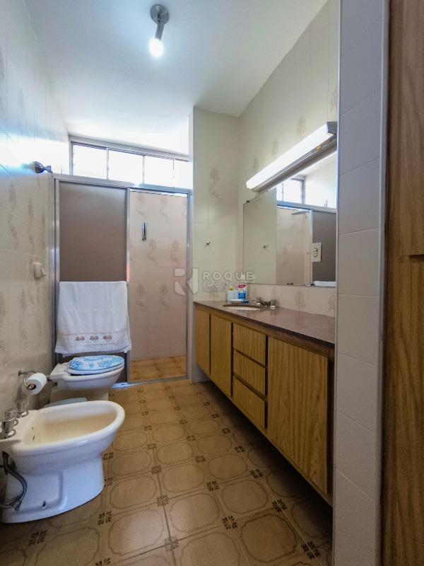 Casa em condomínio à venda no bairro Jardim Florença: BANHEIRO SOCIAL