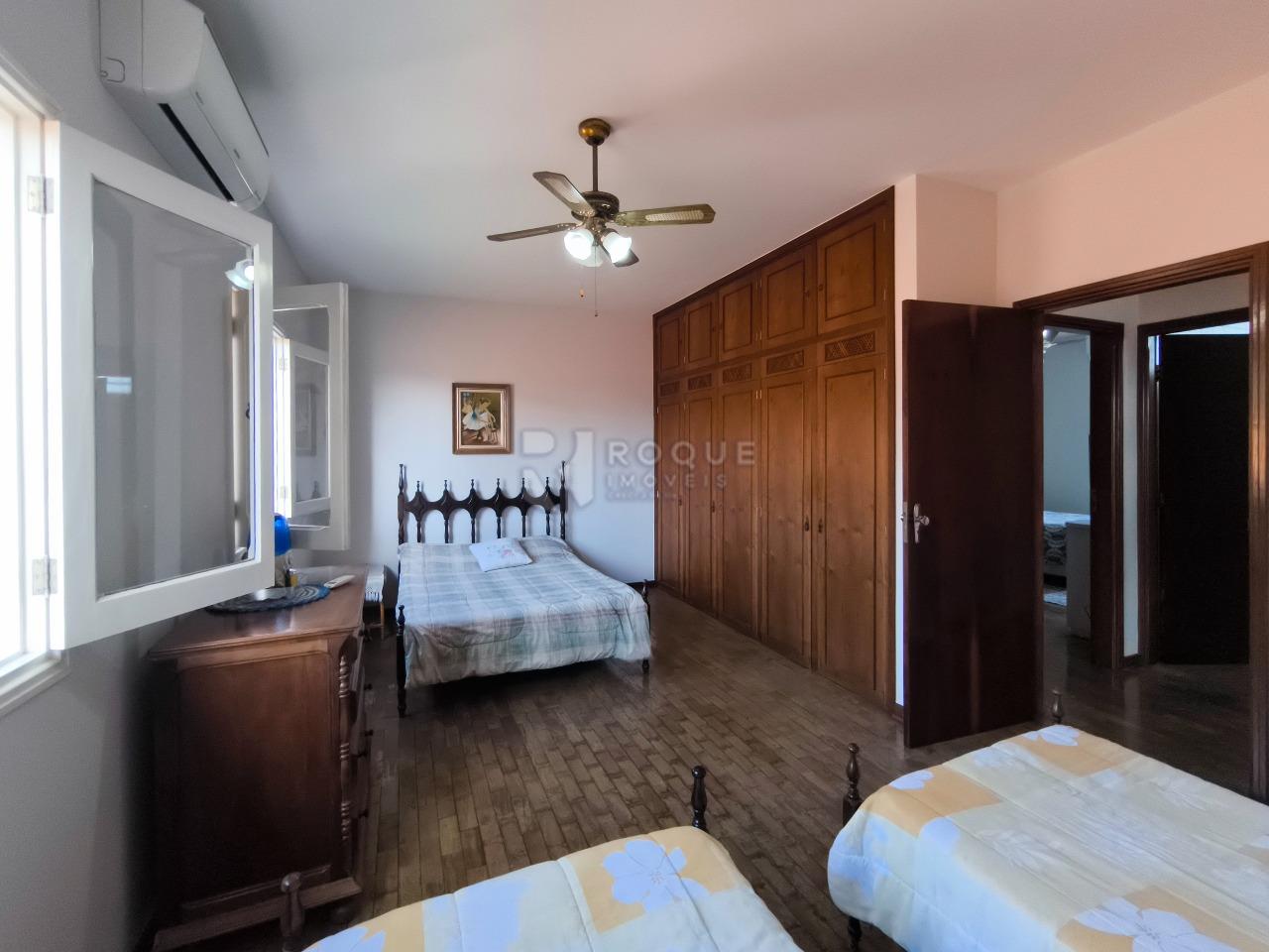 Casa em condomínio à venda no bairro Jardim Florença: DORMITÓRIO 2