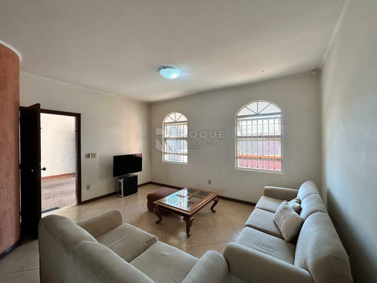 Casa Residencial para aluguel no bairro Vila Claudia: Sala