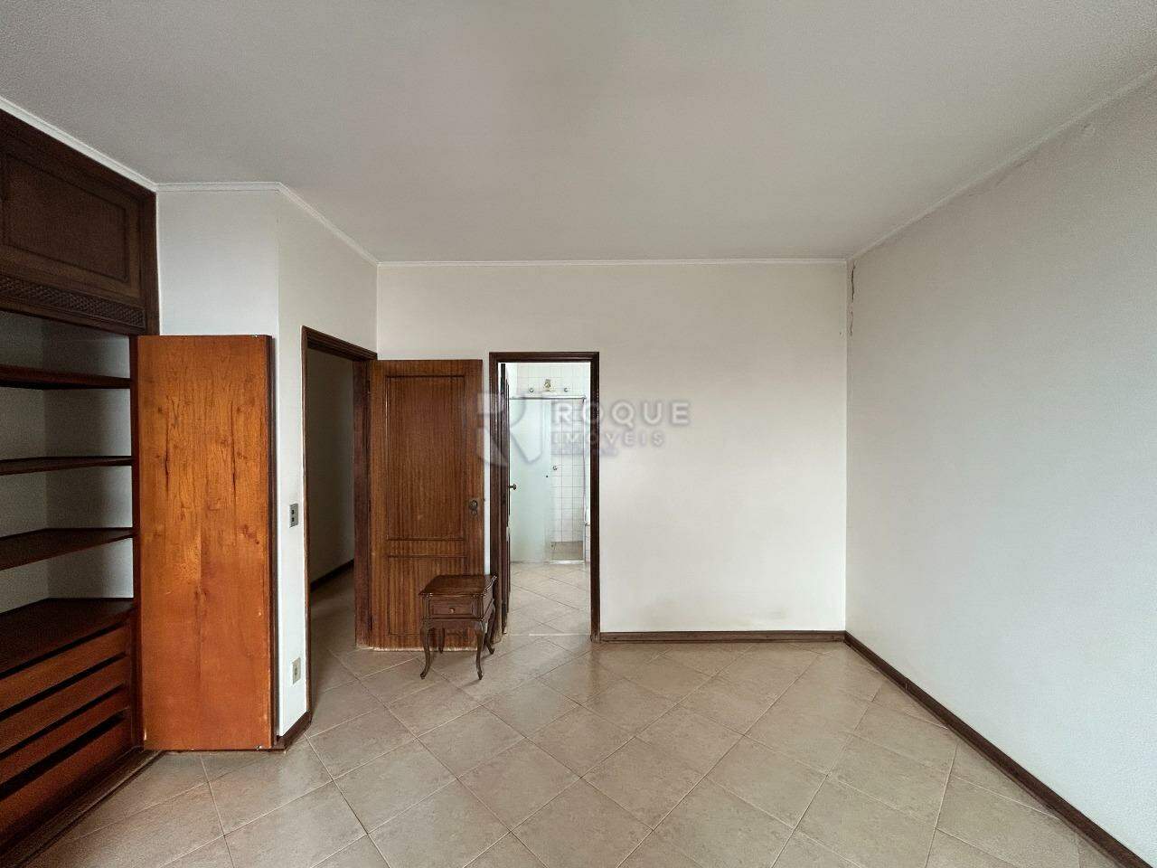 Casa Residencial para aluguel no bairro Vila Claudia: Dormitório 1 suíte