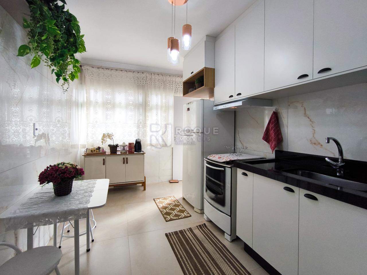 Apartamento à venda no bairro Centro: COZINHA