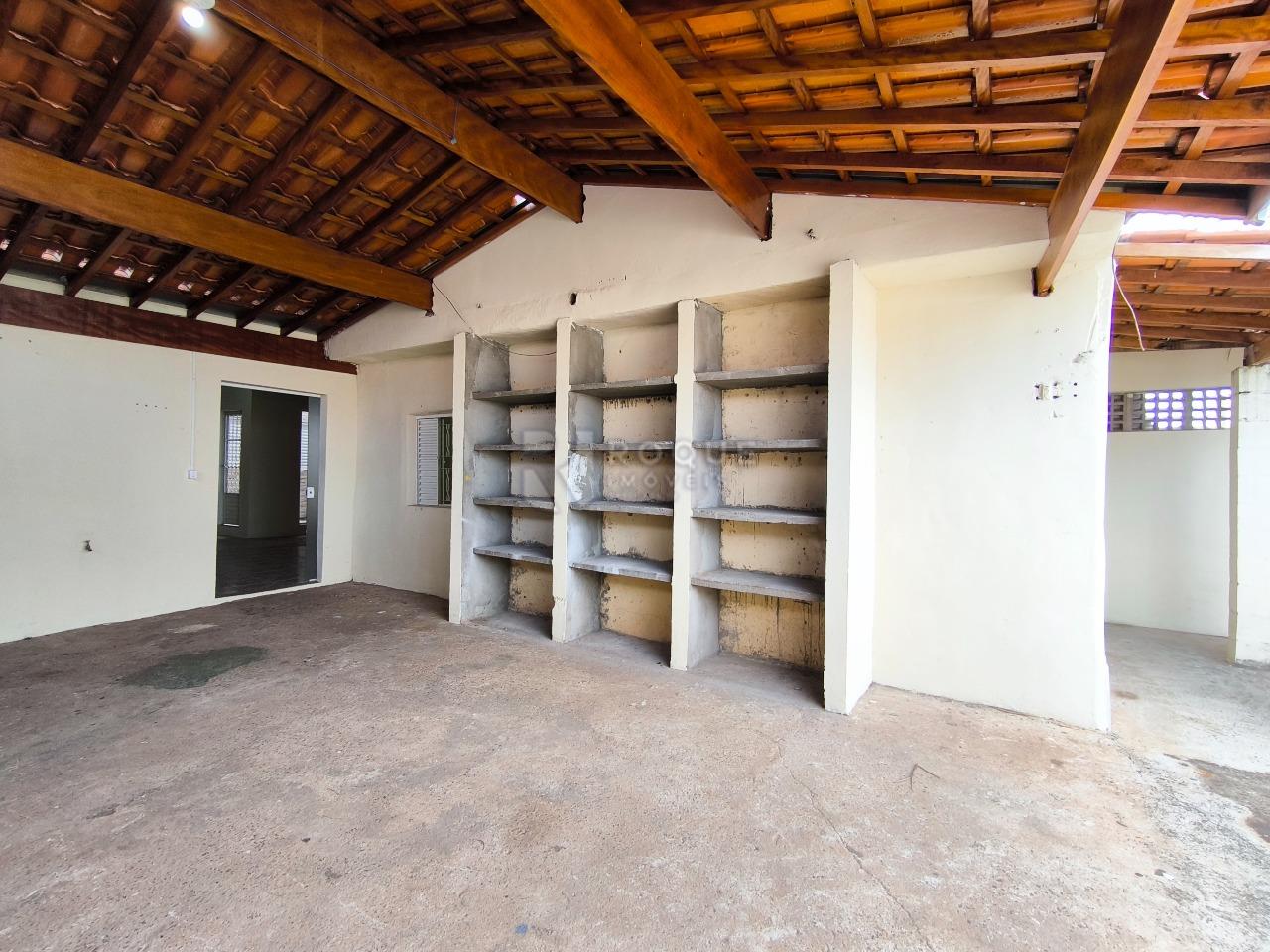 Casa Residencial à venda no bairro Jardim Ibirapuera: GARAGEM