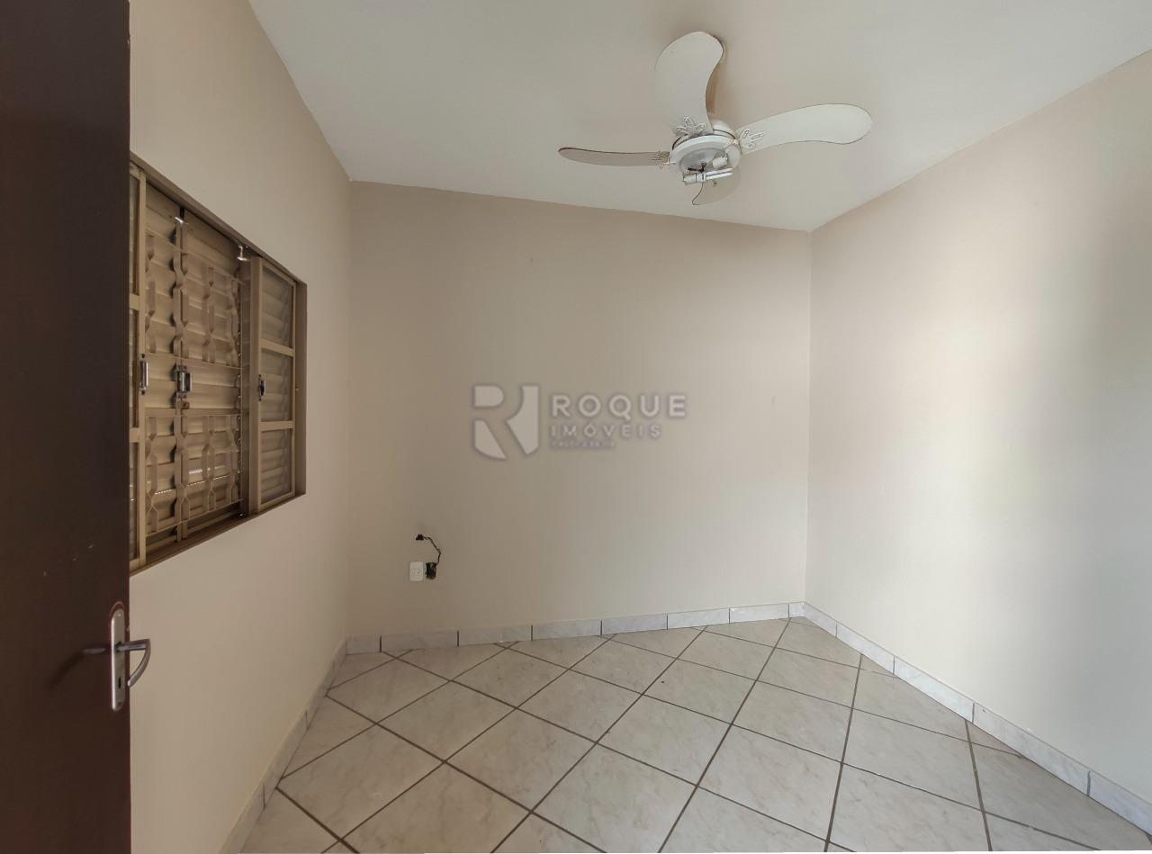 Casa Residencial à venda no bairro Jardim Santa Adélia: Dormitório fundo 