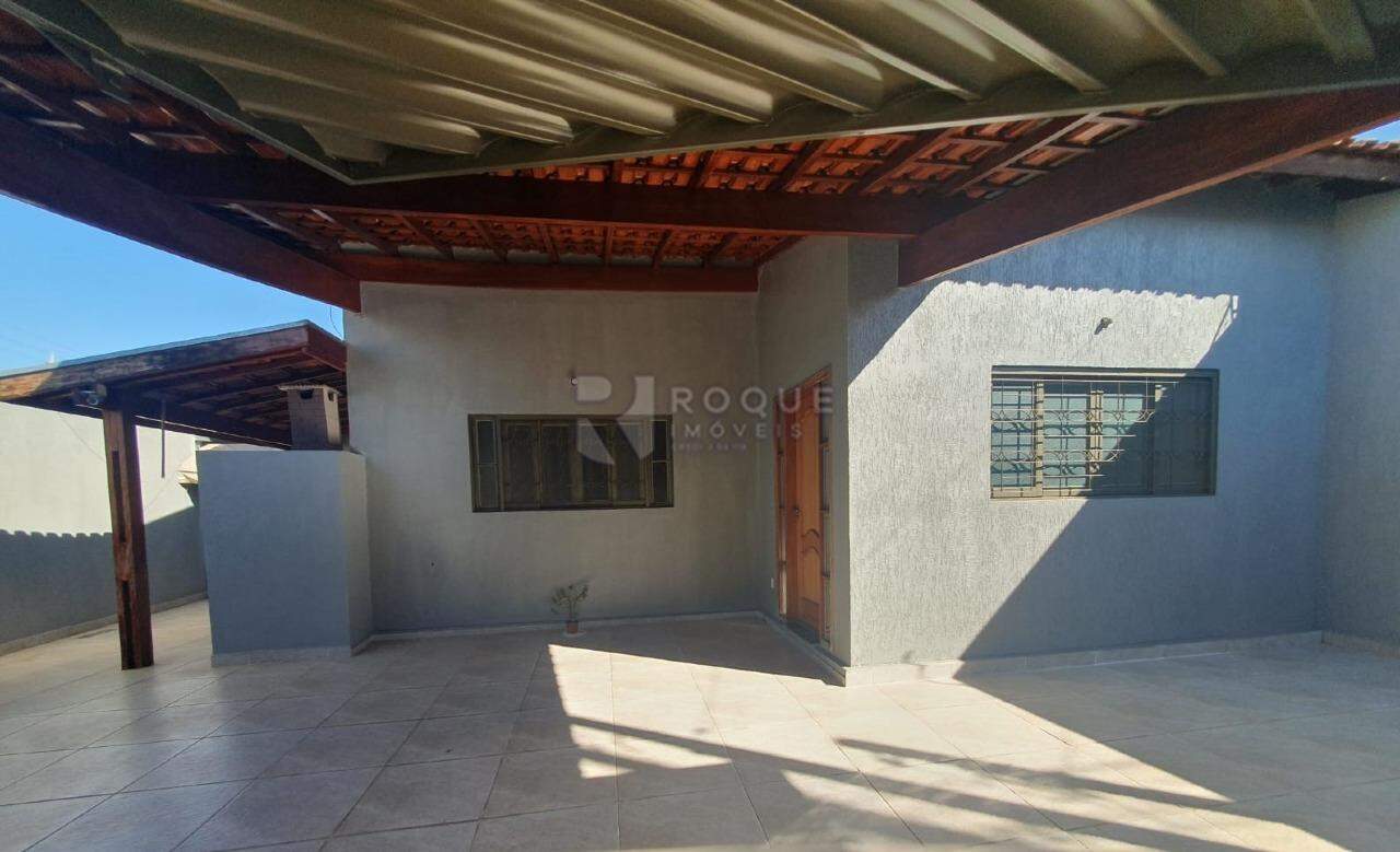 Casa Residencial à venda no bairro Jardim Caieira: Frente / garagem 