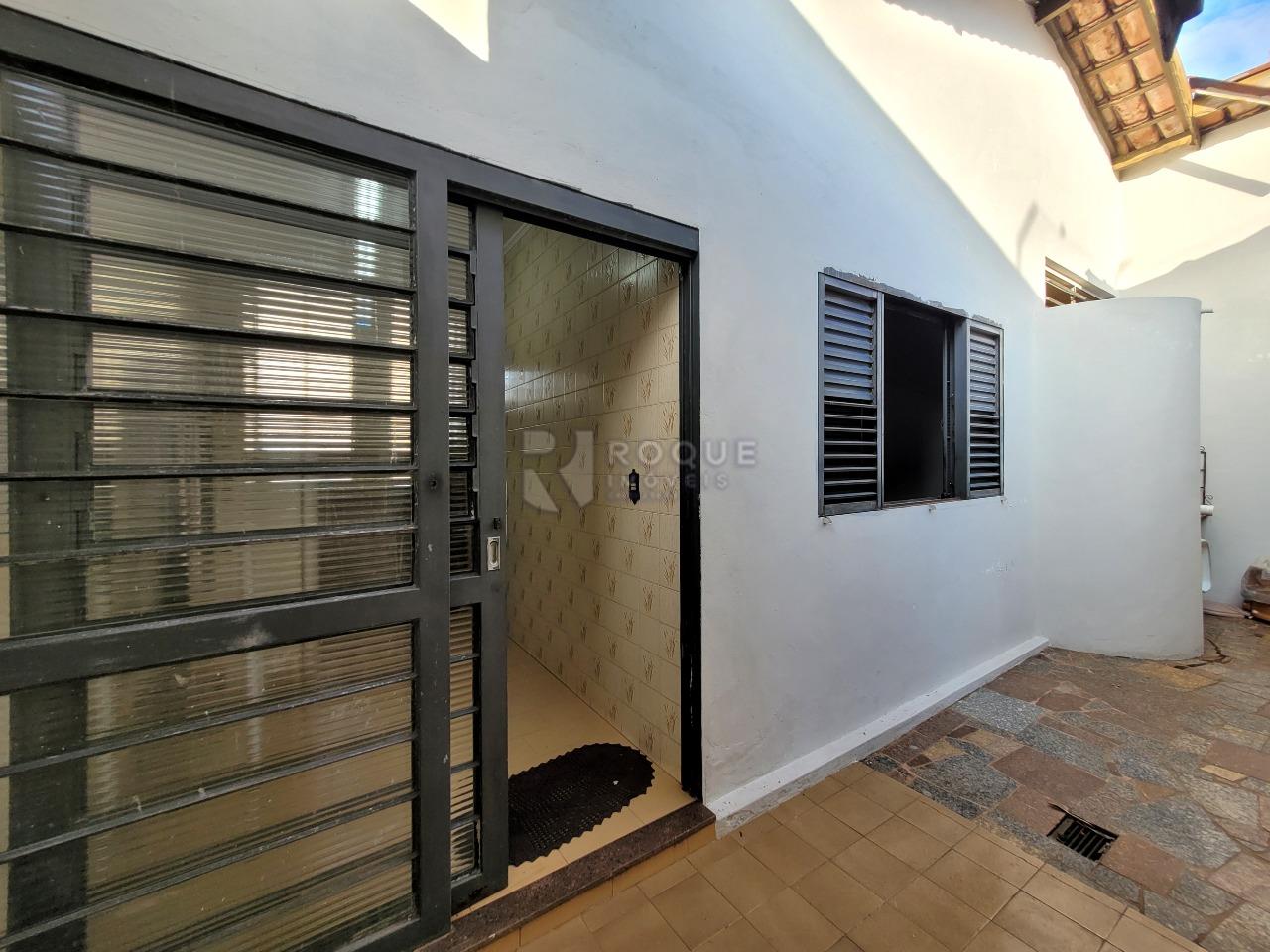 Casa Residencial à venda no bairro Boa Vista: Fundos