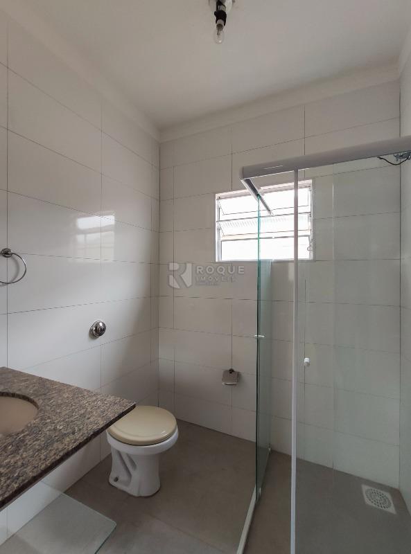 Casa Residencial à venda no bairro Jardim Caieira: WC 