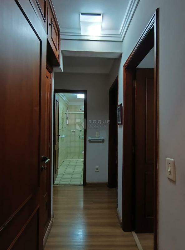 Apartamento para aluguel no bairro Centro: Hall