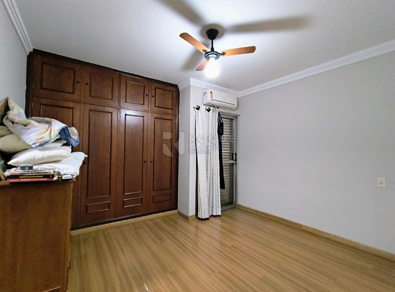 Apartamento para aluguel no bairro Centro: Dormitório 03 suíte