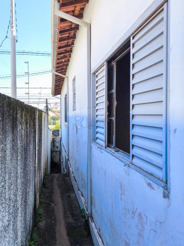 Casa Residencial à venda no bairro Vila Camargo: LATERAL EXTERNA