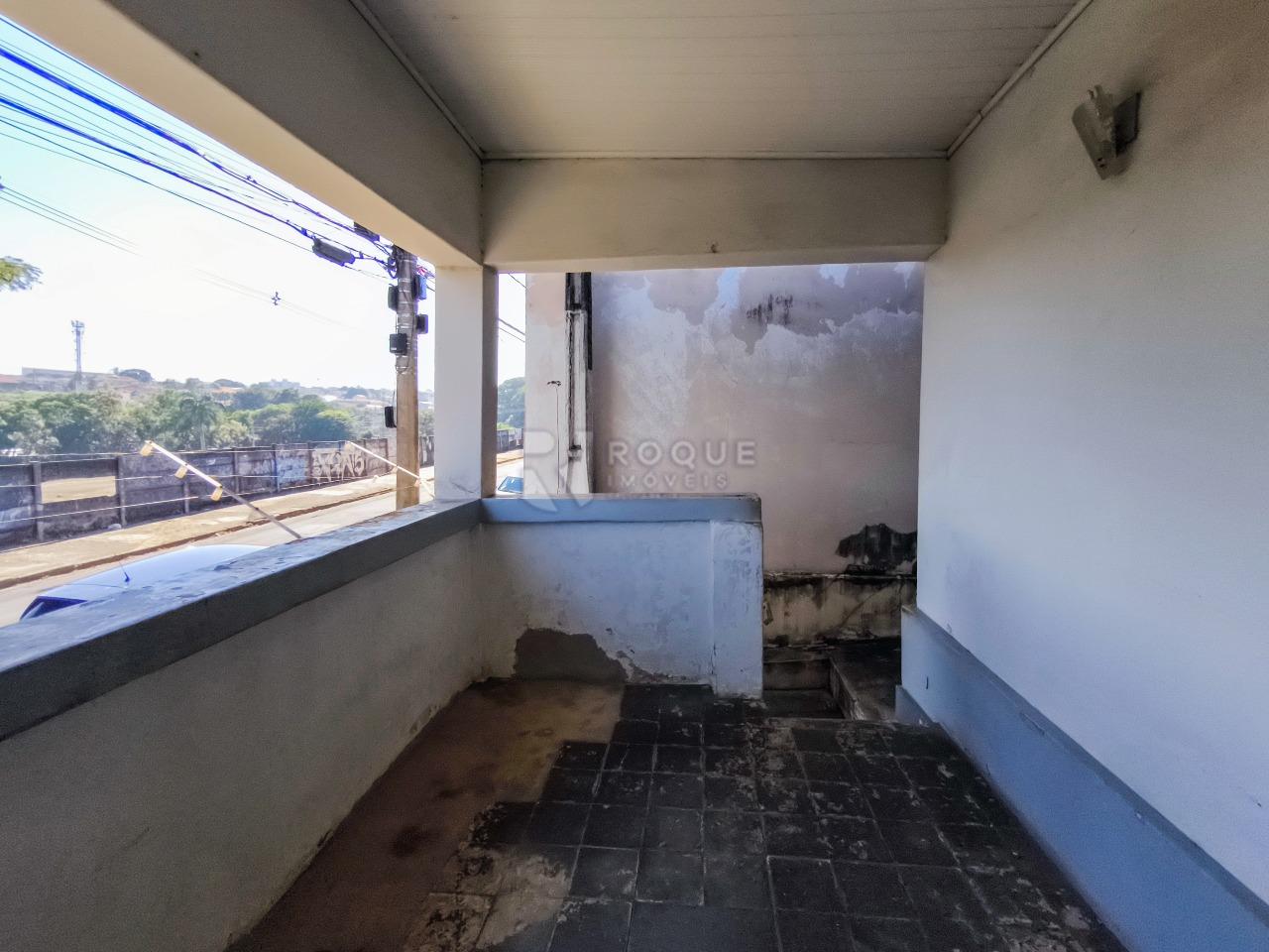 Casa Residencial à venda no bairro Vila Camargo: VARANDA