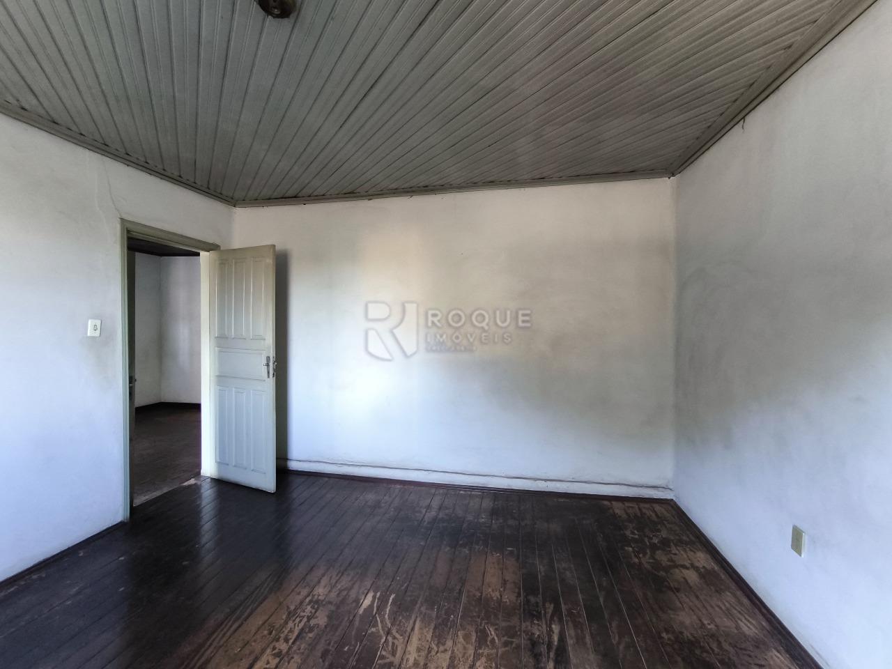 Casa Residencial à venda no bairro Vila Camargo: DORMITÓRIO 1