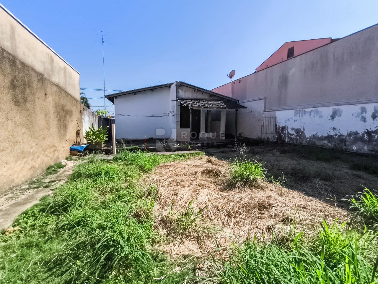 Casa Residencial à venda no bairro Vila Camargo: QUINTAL