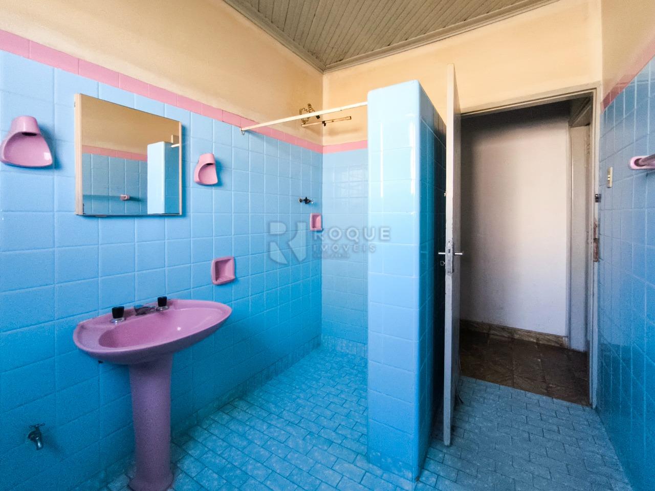 Casa Residencial à venda no bairro Vila Camargo: BANHEIRO SOCIAL