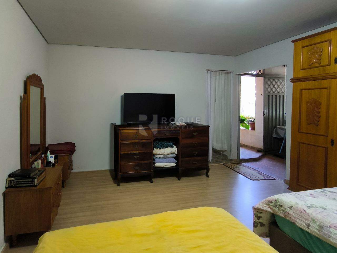 Casa com salão à venda no bairro Jardim Caieira: DORMITÓRIO EDÍCULA