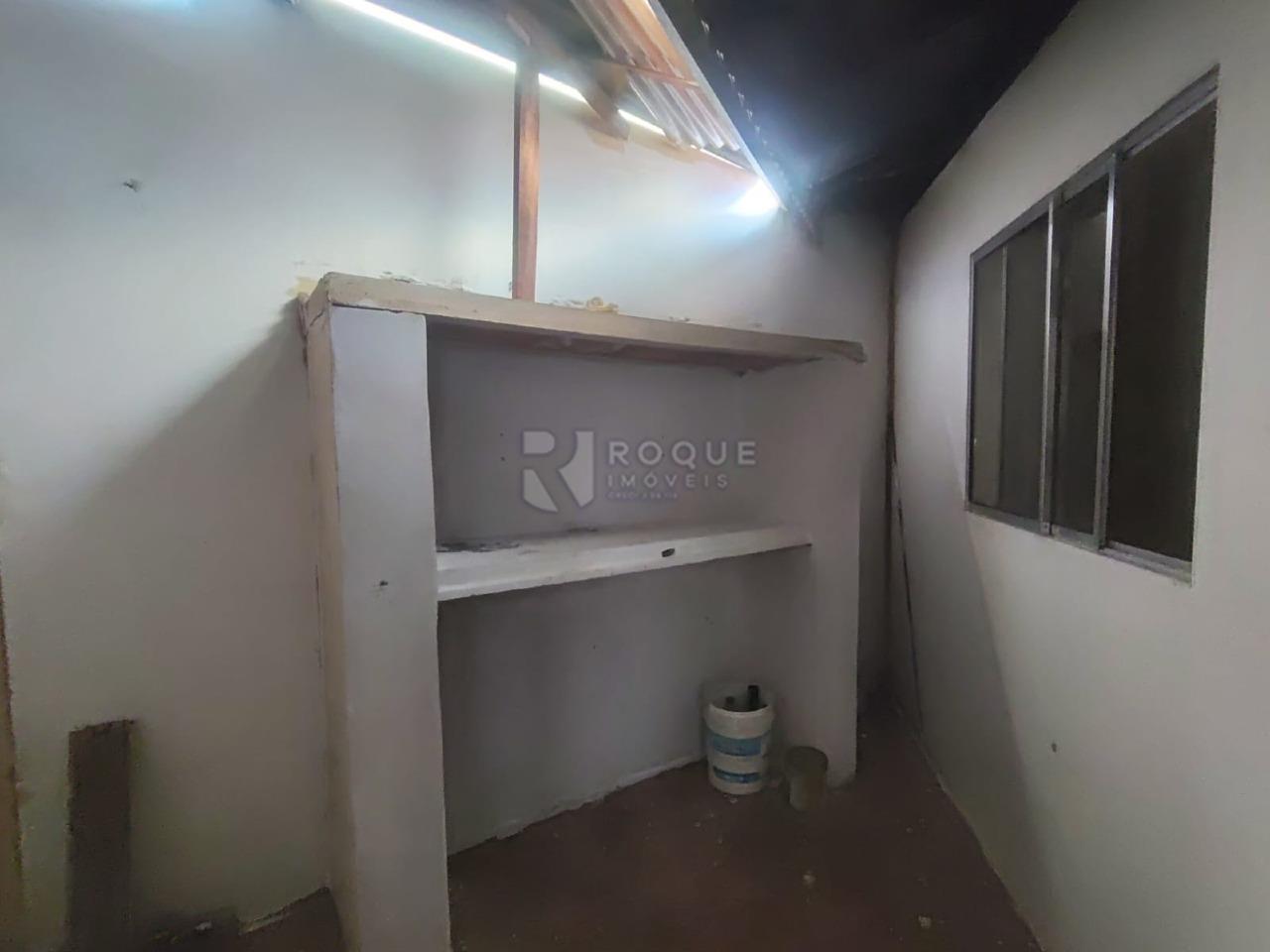 Casa Comercial para aluguel no bairro Jardim Piratininga: Despensa