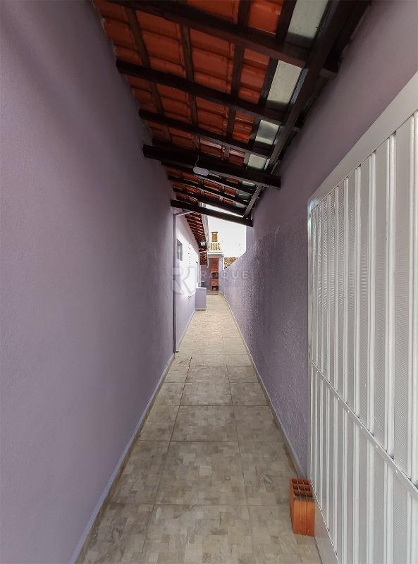 Casa Residencial à venda no bairro Jardim Santo André: Corredor 