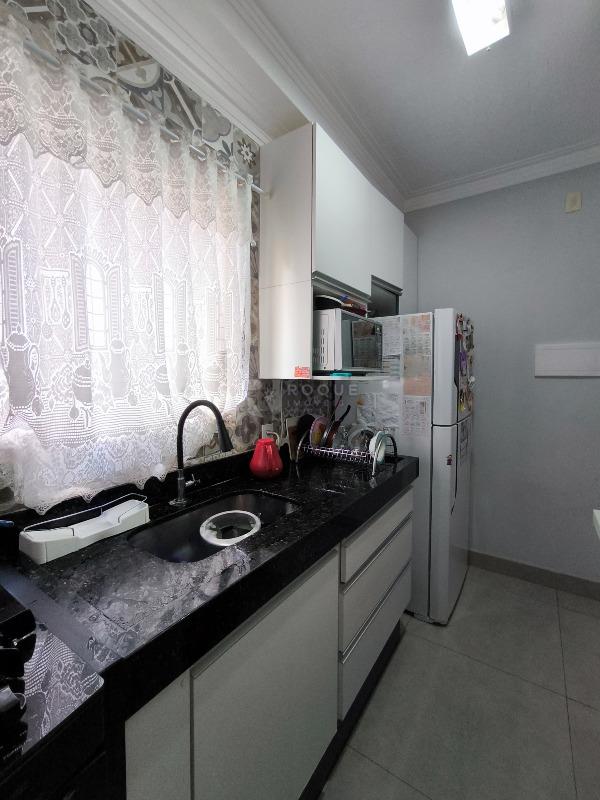 Apartamento à venda no bairro Jardim Parque Novo Mundo: COZINHA