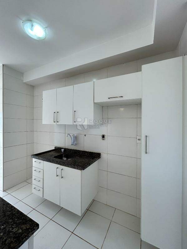 Apartamento para aluguel no bairro Chácaras Antonieta: Cozinha 