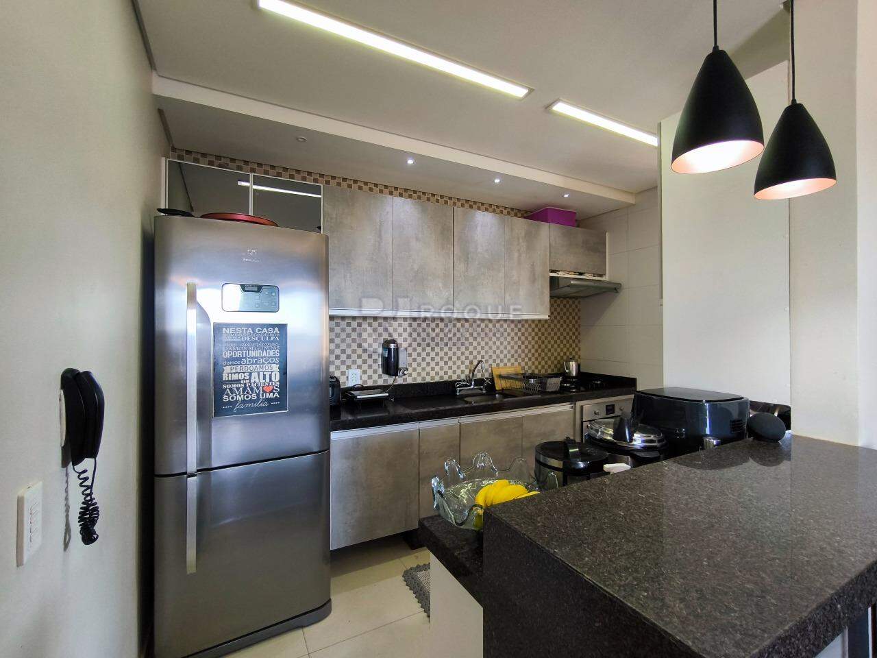 Apartamento à venda no bairro Desmembramento Oscar Antonio Breda: COZINHA