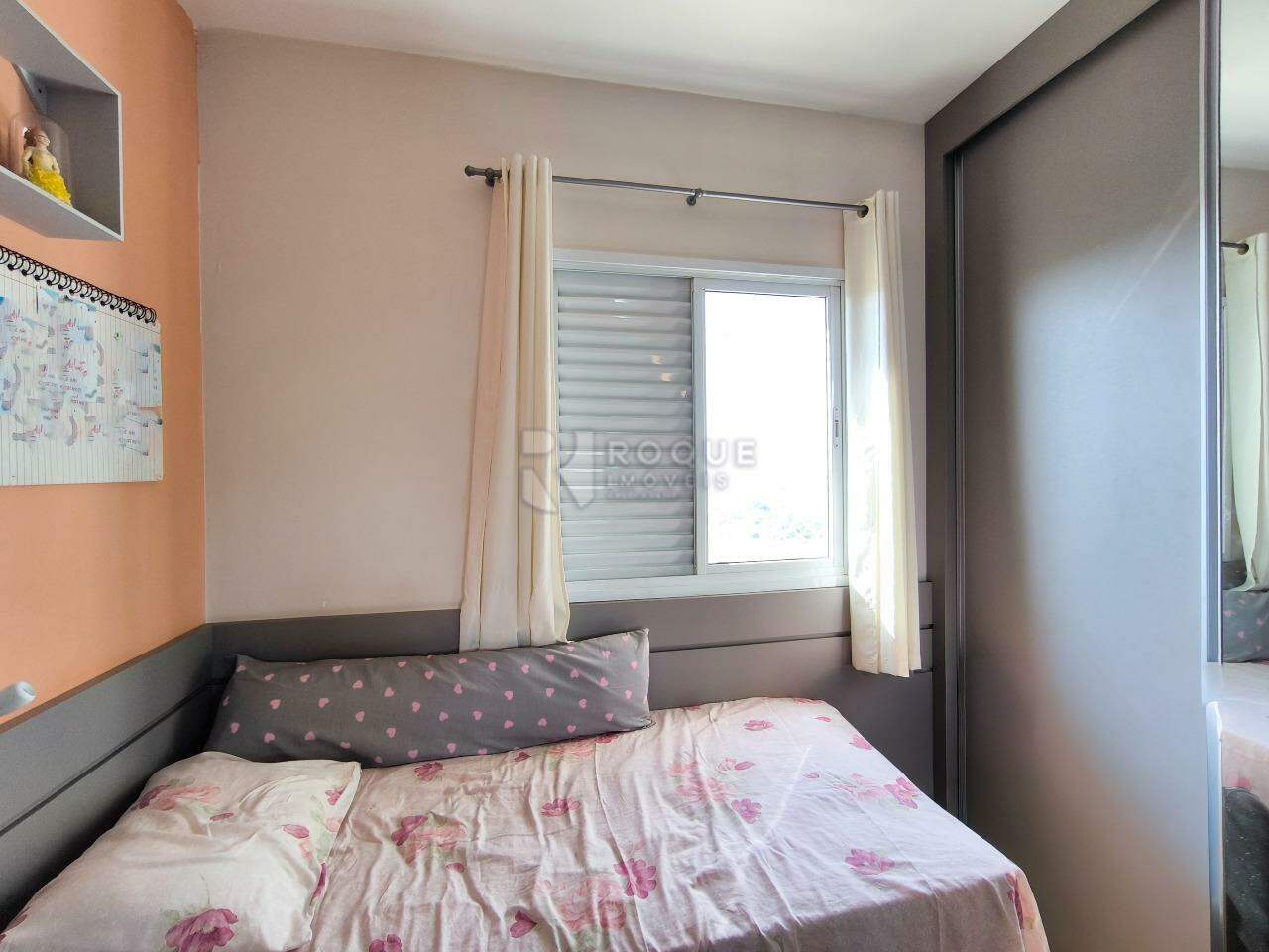 Apartamento à venda no bairro Desmembramento Oscar Antonio Breda: DORMITÓRIO 1