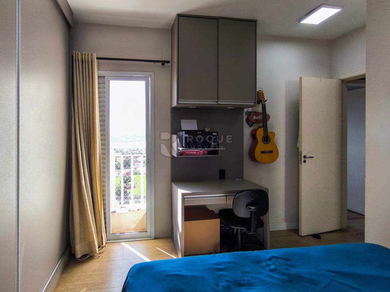 Apartamento à venda no bairro Desmembramento Oscar Antonio Breda: SUÍTE