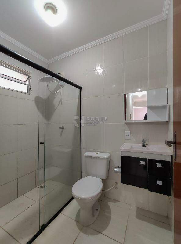 Apartamento à venda no bairro Chácaras Antonieta: WC social
