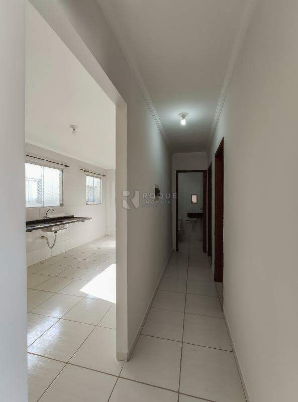 Apartamento à venda no bairro Chácaras Antonieta: Hall