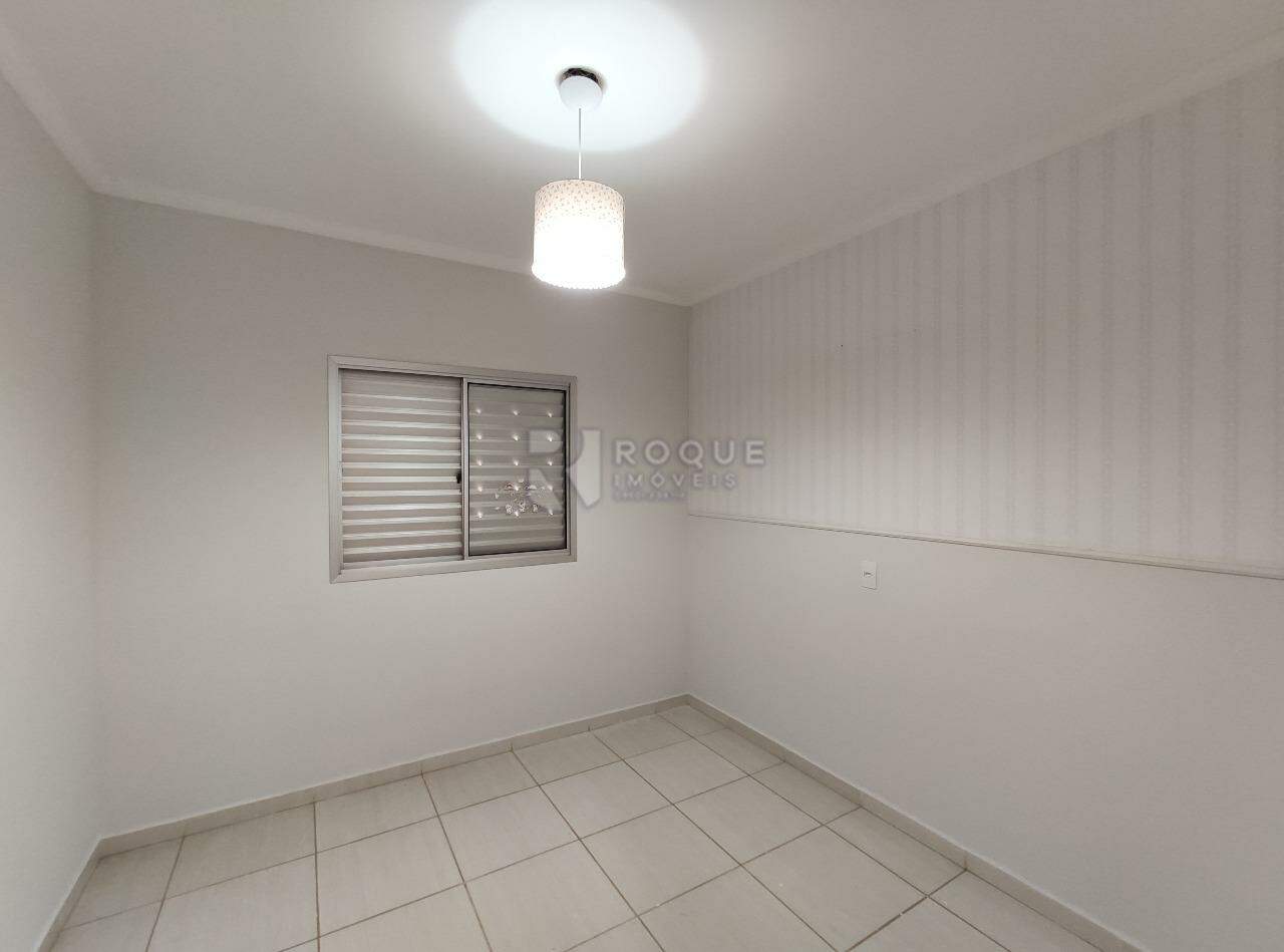 Apartamento à venda no bairro Chácaras Antonieta: Dormitório 1