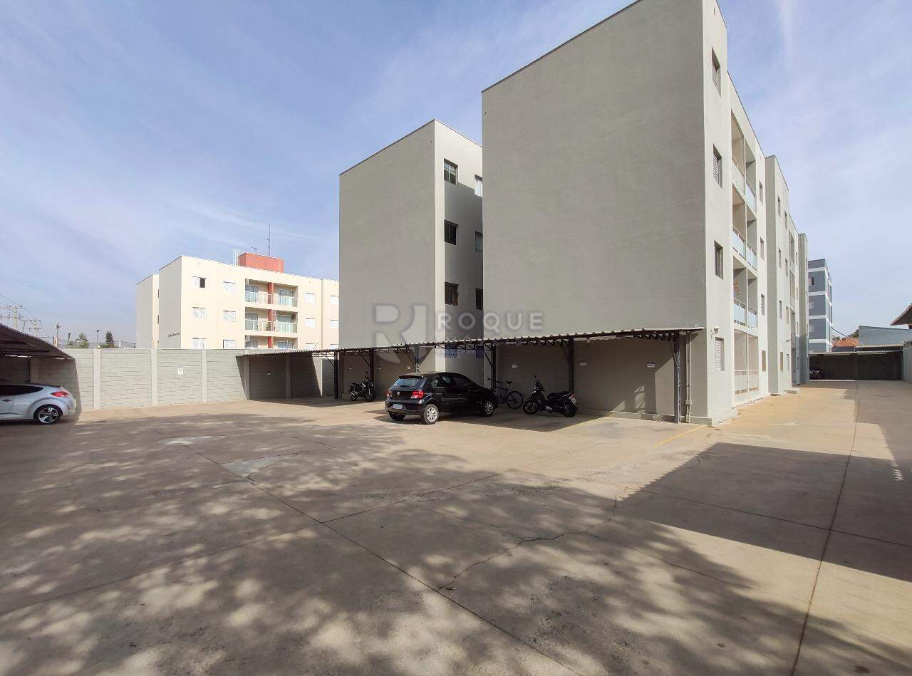 Apartamento à venda no bairro Chácaras Antonieta: Área externa