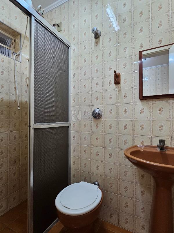 Casa Residencial à venda no bairro Jardim Piratininga: WC Serviço