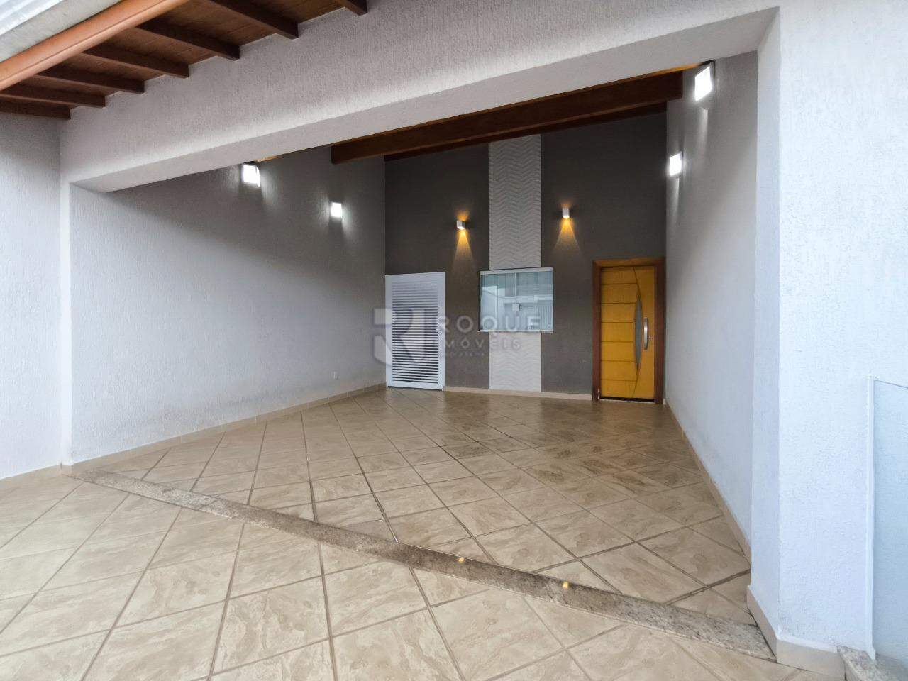 Casa em condomínio à venda no bairro JARDIM PORTO REAL I: GARAGEM