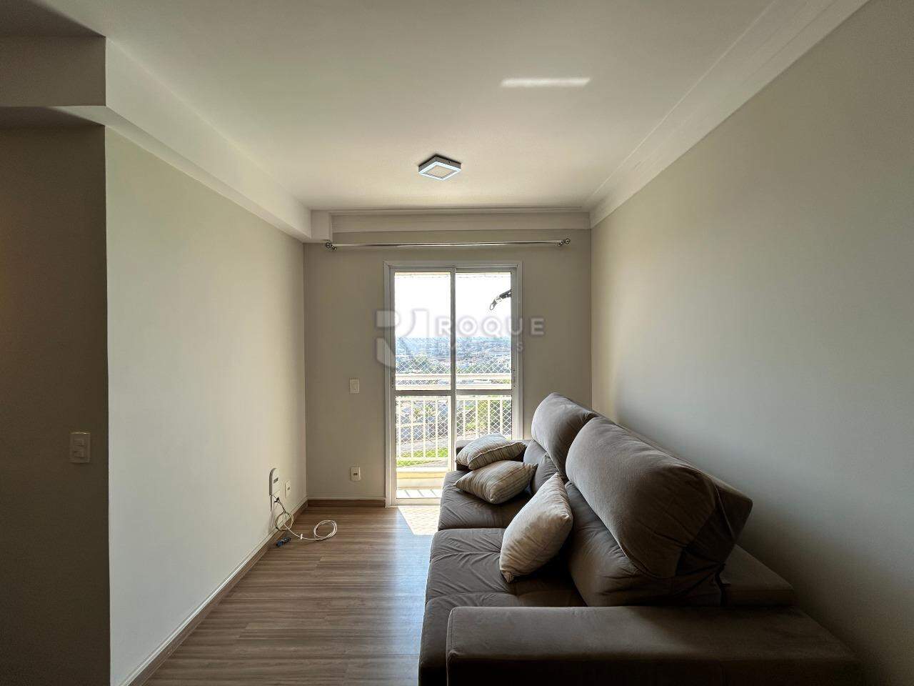 Apartamento para aluguel no bairro Jardim Parque Novo Mundo: Sala