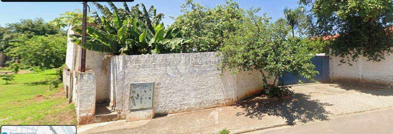 Terreno à venda no bairro Vila São Roque: 